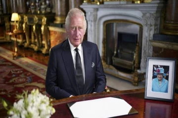 பிரித்தானிய மன்னரின் முடிசூட்டு விழாவில் பங்கேற்கவுள்ள இந்திய வம்சாவளி பெண்!