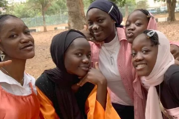 ஒரே குடும்பத்தில் 6 சகோதரிகளை மொத்தமாக கடத்திய மர்ம குழு: பின்னர் நடந்த துயரம்