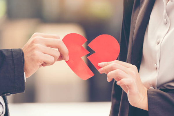 ஜாதகத்தில் இந்த இடங்களில் செவ்வாய் இருந்தால் கட்டாயம் காதல் தோல்வி அடையுமாம் | Who Will Have Love Breakup According Astrology