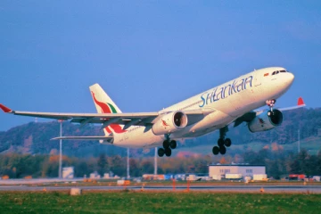 290 பயணிகளுடன் புறப்பட்ட ஸ்ரீலங்கன் ஏர்லைன்ஸ் அவசரமாக தரையிறக்கம்!