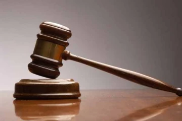 மகன் கருப்பாக பிறந்ததால் சொத்தை எழுதி தர மறுத்த தந்தை: அதிரடி தீர்ப்பளித்த நீதிமன்றம்