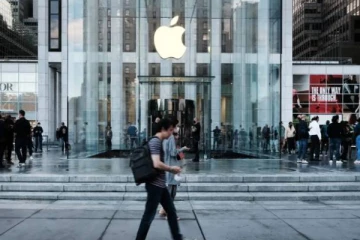 போராட்டத்தை தொடங்கிய ஆப்பிள் ஊழியர்கள்! எதற்காக தெரியுமா?