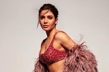 சமந்தாவின் அட்டைப்பட போஸ் பார்த்து வாய் அடைத்து போன ரசிகர்கள், இதோ