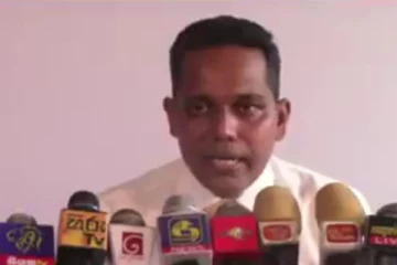 " විශේෂයෙන් චීන එන්නත ගහගන්නම එපා! එන්නත් ගහන්න එපා මිනිස්සු මැරෙනවා" - වෛද්ය උදාර සම්පත් සිදු කළ භයානක හෙළිදරව්ව(VIDEO)