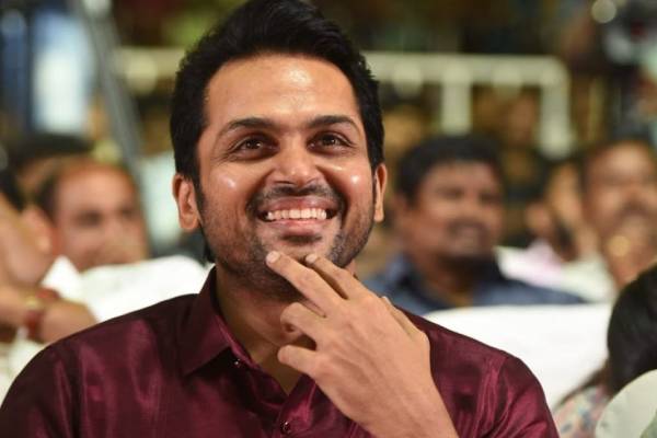 விருமன் நிகழ்ச்சியை முடித்த கையோடு மதுரையில் பிரபல இடத்திற்கு சென்றுள்ள கார்த்தி- வீடியோவுடன் இதோ