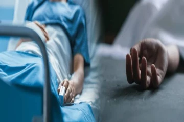 யாழ். வைத்தியசாலையில் பணிபுரியும் சிற்றூழியர் ஒருவர் திடீர் மரணம்