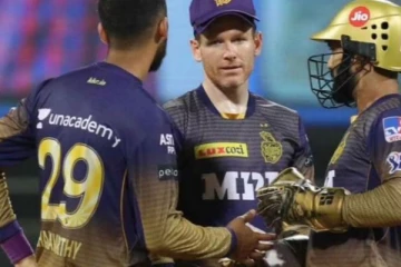 உங்களால் டைம் வேஸ்ட்: கொல்கத்தா அணியினருக்கு அபாராதம் போட்ட ஐபிஎல்  நிர்வாகம்