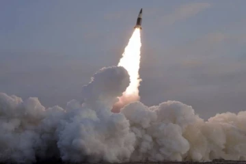 மீண்டும் ஹைப்பர் சோனிக் ஏவுகணையை சோதனை செய்த பிரபல நாடு!