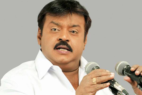 ரத்த ஓட்டம் சீராக இல்லை, திடீரென நடந்த அறுவை சிகிச்சை, இப்படி ஆனதே- சோகத்தில் ரசிகர்கள் | Dmdk Leader Vijayakanth Admitted In Hospital