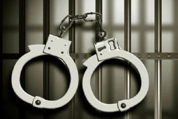 சட்டவிரோதமான முறையில் பெட்ரோல் விற்பனை: ஒருவர் கைது