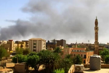 பட்டினிக்கு மனைவியை இழந்தேன்... துப்பாக்கியால் சுடப்பட்டேன்: சூடானில் பிரித்தானியரின் மோசமான நிலை