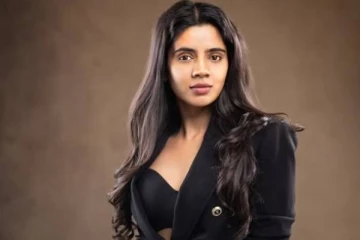 பிக்பாஸில் 2ம் இடம் பிடித்த சௌந்தர்யாவின் சில இன்ஸ்டா புகைப்படங்கள்