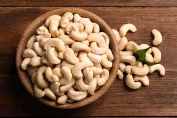 முந்திரி சாப்பிடுவதால் என்ன ஆபத்து? கட்டாயம் தெரிஞ்சிக்கோங்க