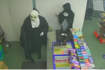 கனடாவில் இடம்பெற்ற திடுக்கிடும் கொள்ளைச் சம்பவம்