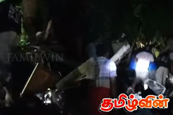நள்ளிரவில் சம்பவித்த கோர விபத்தில் இருவர் பலி - நால்வர் படுகாயம் | Rambukana Accident 2 Kills 4 Injured