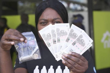 ஜிம்பாப்வே அறிமுகப்படுத்தியுள்ள புதிய நாணய அலகு