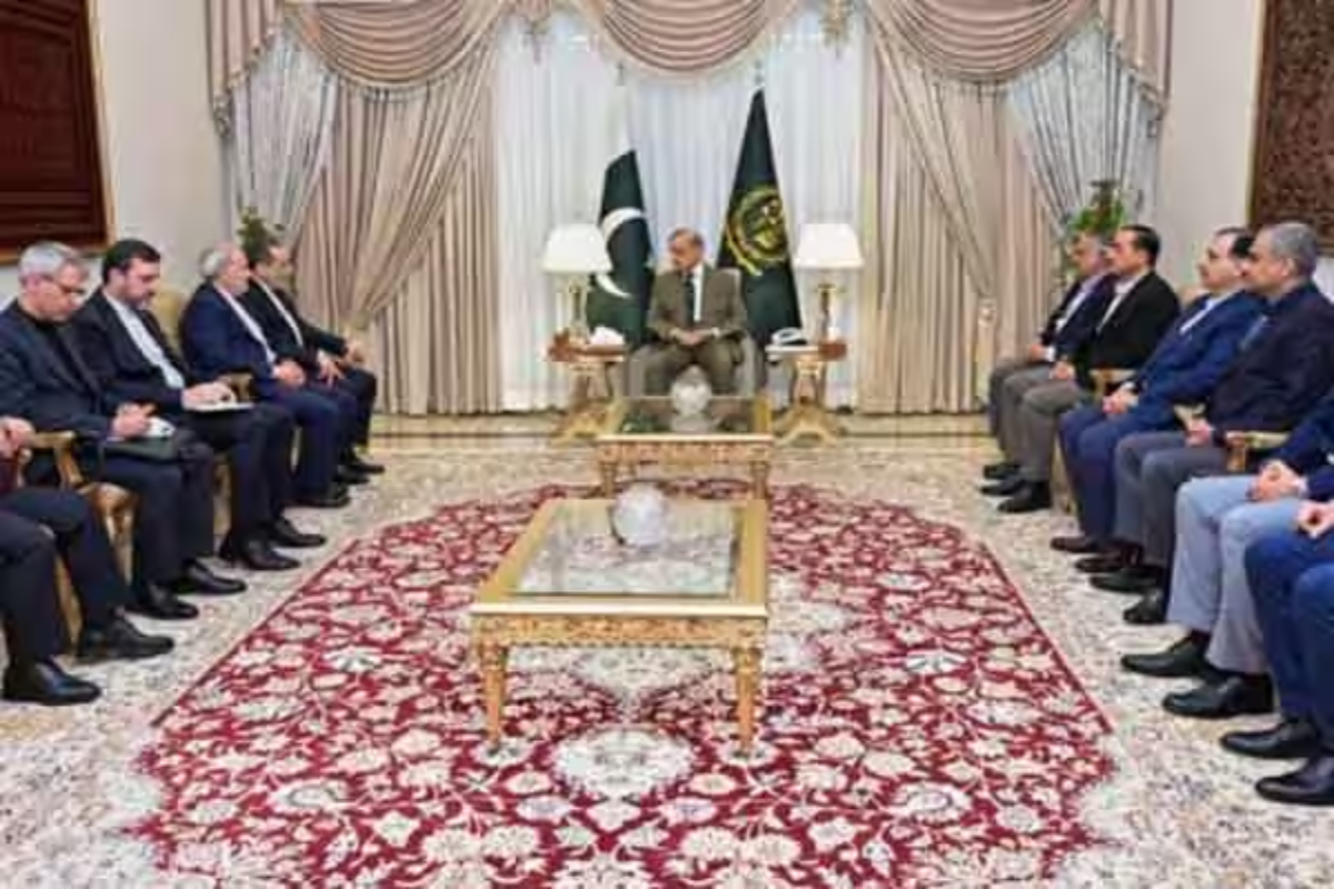 பாகிஸ்தானுக்கு அந்த தகுதியே இல்லை : ஈரான் எம்பியின் அறிவிப்பால் பரபரப்பு | Pakistan Not A Suitable Intermediary Iranian Mp