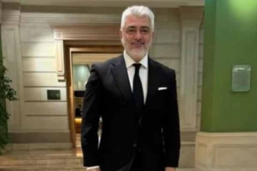 படப்பிடிப்பிற்காக அஜித்தின் விடாமுயற்சி டீம் எடுத்துள்ள அதிரடி முடிவு- என்ன இப்படி ஆனது?