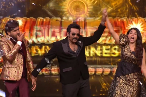 பிக் பாஸ் டைட்டில் வின்னர் திவ்யா கணேஷ்.. ரூ. 50 லட்சம் பரிசு.. மேலும் ஒரு சர்ப்ரைஸ்.. | Bigg Boss 9 Title Winner Divya Ganesh Price