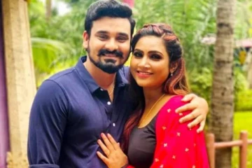 வெளிநாட்டிற்கு குடும்பத்துடன் சுற்றுலா சென்றுள்ள மைனா நந்தினி- எங்கே தெரியுமா?