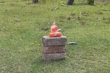 தமிழர்ப்பகுதியில் புத்தர் சிலையால் பரபரப்பு!