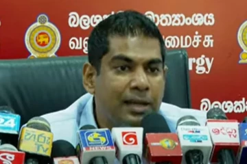 ඉදිරියේදී ඉඳින පෝලිම් ඉවරයි ..? ඉන්ධන ලබා ගැනීම හඳුන්වා දුන් නවතම ක්‍රමය