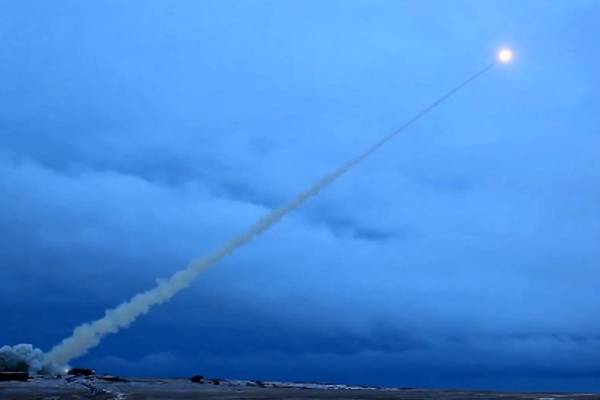 உலக நாடுகளிடையே அதிர்ச்சியை ஏற்படுத்தியுள்ள ரஷ்யா | Russia Tests Nuclear Powered Burevestnik Missile உலக நாடுகளிடையே அதிர்ச்சியை ஏற்படுத்தியுள்ள ரஷ்யா | Russia Tests Nuclear Powered Burevestnik Missile