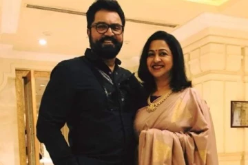 ஈசிஆரில் உள்ள தனது சொந்த வீட்டைவிட்டு வெளியேறிய சரத்குமார்-ராதிகா... ஏன் தெரியுமா?