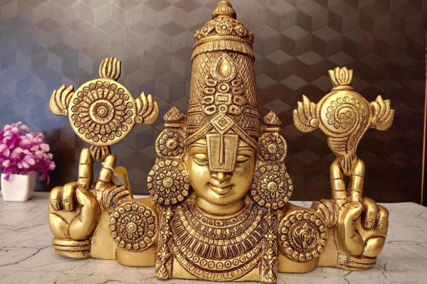 பெருமாள் கோவிலில் நவகிரக சன்னதி இல்லை.. ஏன் தெரியுமா? | Why No Navagragha In Perumal Temple