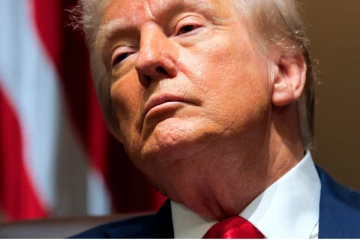 கனடா மற்றும் மெக்ஸிக்கோ மீது வரி விதிக்கும் அமெரிக்கா