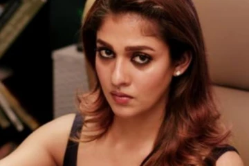 பட்டு புடவையில் ஜொலிக்கும் நடிகை நயன்தாரா.. கண்ணை கொள்ளைகொள்ளும் அழகிய புகைப்படம்