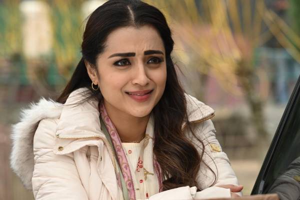 லியோ படத்தின் வெற்றிக்கு பிறகு சம்பளத்தை தாறுமாறாக உயர்த்தும் திரிஷா.. எவ்ளோ தெரியும் | Actor Trisha Increase Salary