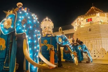 கண்டி எசல பெரஹராவின் கோலாகல ஆரம்பம்