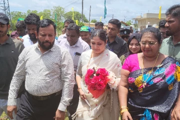 சஜித்தை ஆதரித்து வவுனியாவில் ஜளனி பிரேமதாச பரப்புரை