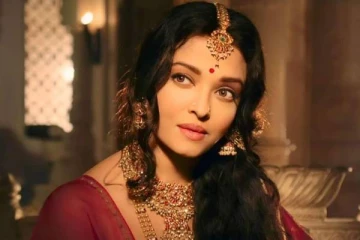 பொன்னியின் செல்வன் வசூல் வேட்டை நாளுக்கு நாள் அதிரடி தான்- மொத்தம் இவ்வளவு வந்துவிட்டதா?