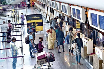 சர்வதேச விமான நிலையமொன்றில் தவறுதலாக இறக்கிவிடப்பட்ட இலங்கை பயணிகள்!