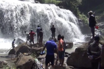 19 வயது யுவதி இதுவரை மீட்கப்படவில்லை - தொடரும் தேடுதல்