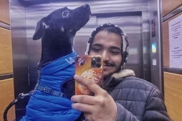 செல்ல நாயுடன் தாய்நாடு திரும்பிய இந்தியா மாணவர்! நெகிழ்ச்சி காட்சிகள்