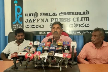 உள்ளூர் சிறுதொழிலாளர்கள் கடற்றொழிலை மேற்கொள்ள முடியாதுள்ளது - கடற்றொழிலாளர் கூட்டுறவு சங்கம் விசனம்