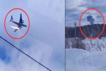 திடீரென எழுந்த கரும்புகை... கீழே விழுந்து நொறுங்கிய விமானம்! 15 பேருக்கு நேர்ந்த நிலை?