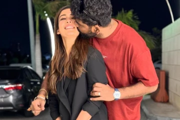 முத்த மழையில் நடிகை நயன்தாரா.. கணவர் விக்னேஷ் சிவனுடன் நெருக்கமான போட்டோஷூட்