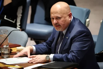 ලිංගික අපචාර චෝදනා මත ICC නඩු පවරන්නා ධූරයෙන් නෙරපයි