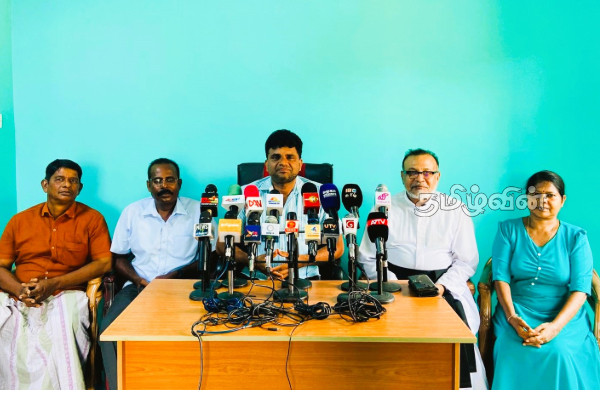 மன்னார் காற்றாலை விடயம் தொடர்பில் அக்கறை கொள்ளாத நிபுணர்கள் குழு | Windmill Sand Issue In Mannar