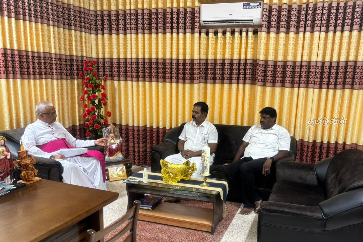 மன்னார் மறைமாவட்ட ஆயரைச் சந்தித்த சிறீதரன் எம்.பி | Sridharan Mp Meets The Bishop Of Mannar Diocese