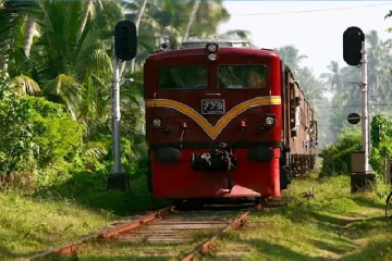 தொடருந்து சாரதிகள் போராட்டத்திற்கு தீர்மானம்!