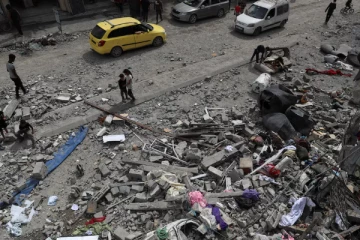 காசாவில் இஸ்ரேல் நடத்திய தாக்குதலில் ஒரே குடும்பத்தைச் சேர்ந்த 25 பேர் பலி