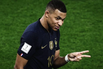 8வது முறையாக கோப்பையை வென்ற எம்பாப்பே!