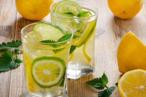 எலுமிச்சை கலந்த தண்ணீரை குடிப்பதனால்  இத்தனை பலன்களா! | Benefits Of Drinking Water Mixed With Lemon