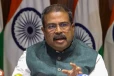 අධ්‍යාපන ප්‍රතිසංස්කරණ හා විභාග ගැටලු මත වහාම ක්‍රියාත්මක වන පරිදි ඉන්දීය අධ්‍යාපන අමාත්‍යවරයා ඉල්ලා අස්වෙයි