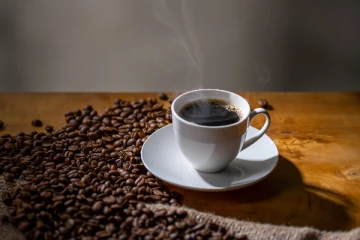 அமெரிக்க பெண் எம்பியை காப்பாற்றிய காபி!